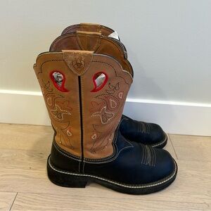 Ariat women’s cowboy boots size 10B